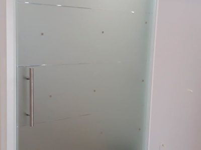 pro3-puerta-salon-cristal