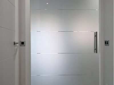 pro3-reforma-chalet-puerta-corredera-cristal